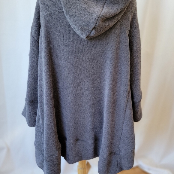 FREE PEOPLE × Carina Poncho by FP BEACH - Picture 5 of 7